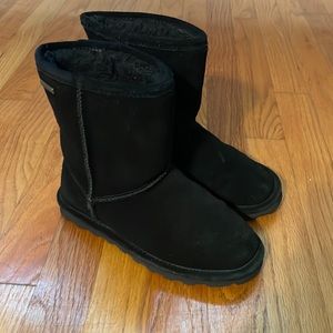 BearPaw Youth sz 3 Black boots